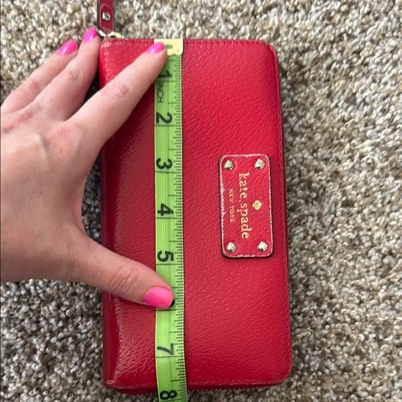 Kate Spade Neda Wellesley Continental Leather Bright Apple Red Zip Around Wallet - Picture 9 of 13